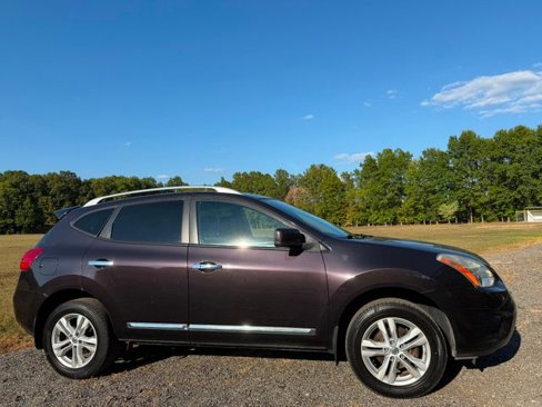 Used 2012 Nissan Rogue SV image 5