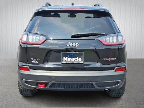 Used 2021 Jeep Cherokee Trailhawk image 5