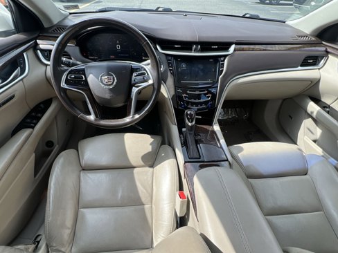 Used 2013 Cadillac XTS Premium image 24