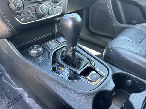 Certified 2022 Jeep Cherokee Limited image 26