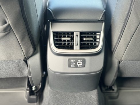 Used 2025 Subaru Outback Premium image 26