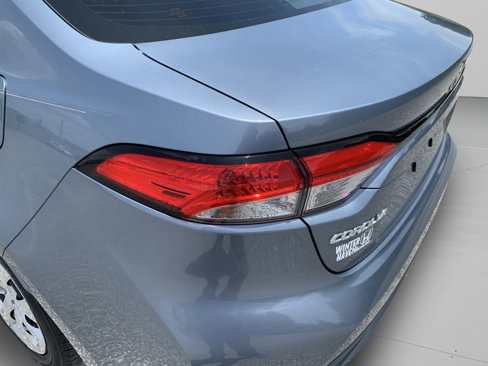 Used 2020 Toyota Corolla LE image 14