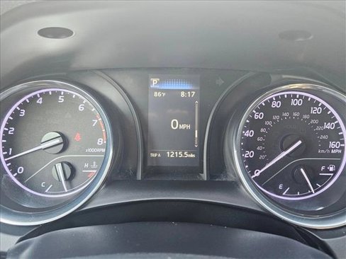 Used 2019 Toyota Camry LE image 11