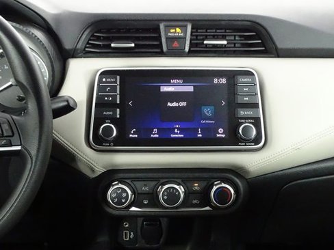 Used 2020 Nissan Versa SV image 19