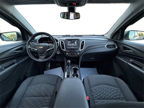 Used 2018 Chevrolet Equinox LT image 30