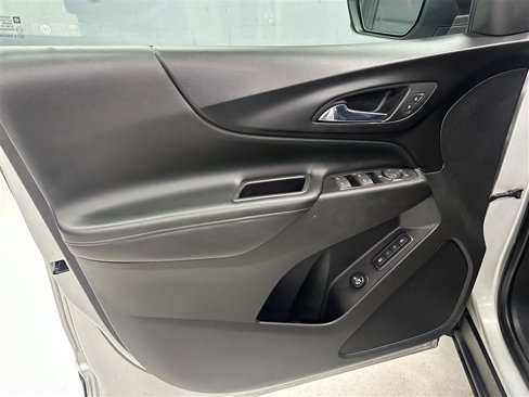 Used 2020 Chevrolet Equinox Premier w/ Premier Redline Edition image 18
