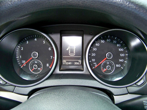 Used 2011 Volkswagen Golf 4-Door image 31