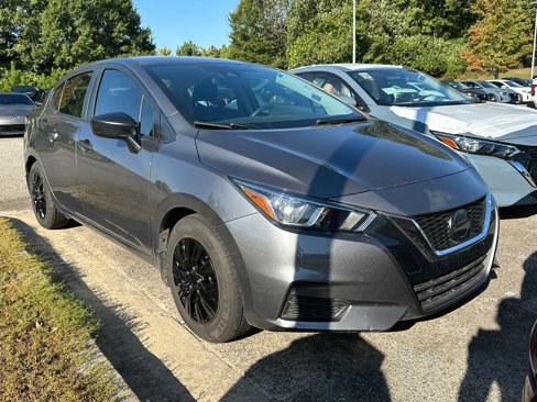 Used 2021 Nissan Versa S image 2