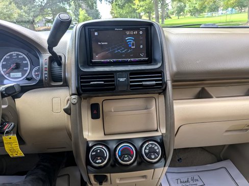 Used 2006 Honda CR-V LX image 24