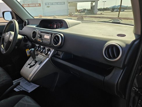 Used 2013 Scion xB image 19