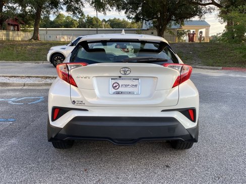 Used 2021 Toyota C-HR XLE image 8
