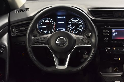Used 2017 Nissan Rogue S image 18