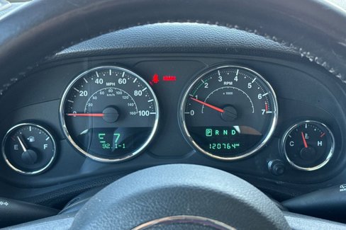 Used 2018 Jeep Wrangler Unlimited Sport w/ Connectivity Group image 20