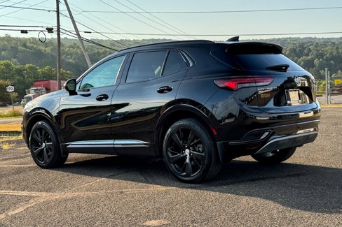 Used 2021 Buick Envision Essence w/ Sport Touring Package image 5