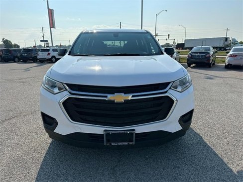 Used 2021 Chevrolet Traverse LS image 9