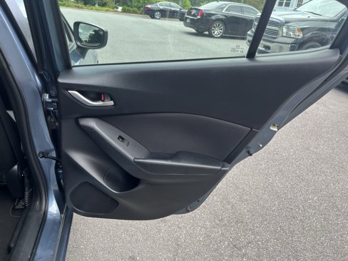 Used 2015 MAZDA MAZDA3 i Sport image 21