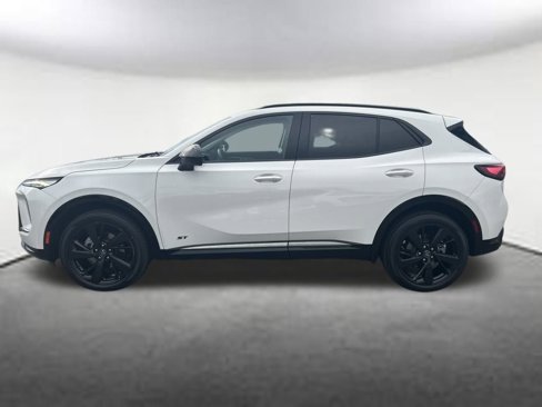 Used 2024 Buick Envision Sport Touring image 2
