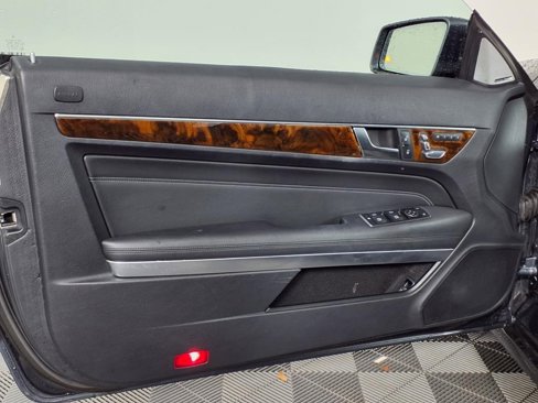 Used 2014 Mercedes-Benz E 350 Cabriolet image 21