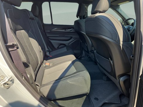 New 2025 Jeep Grand Cherokee Laredo X image 20