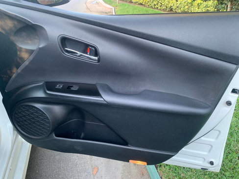 Used 2020 Toyota Prius LE image 24