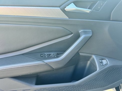 Certified 2024 Volkswagen Jetta SE image 15