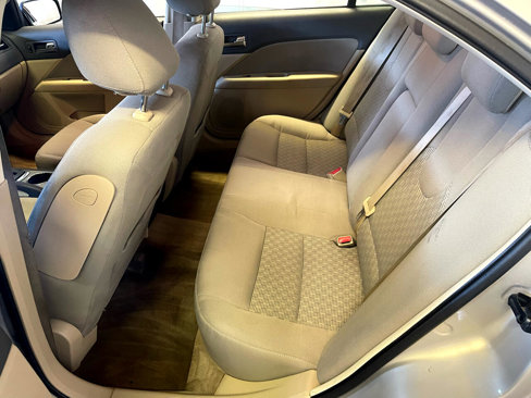 Used 2010 Ford Fusion SE image 20