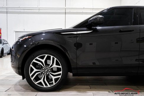 Used 2022 Land Rover Range Rover Evoque SE image 18