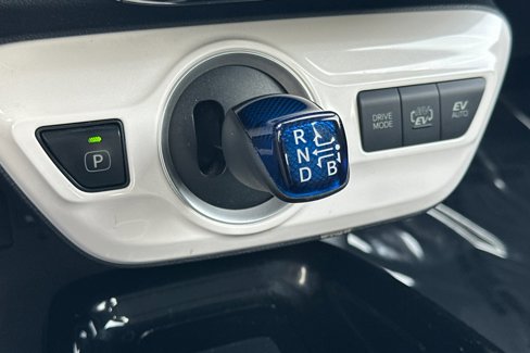 Used 2018 Toyota Prius Prime image 19