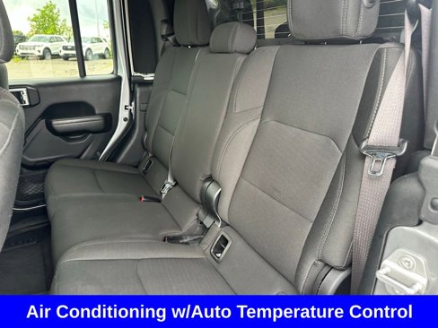 Used 2021 Jeep Gladiator Willys image 15
