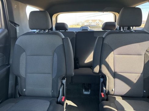 Used 2023 Chevrolet Traverse LT image 31