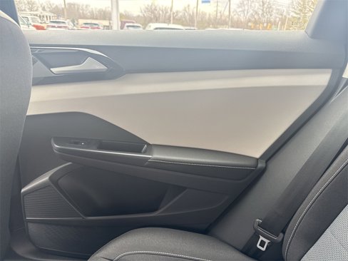 New 2025 Volkswagen Taos S image 24