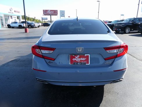 Used 2022 Honda Accord Touring image 6