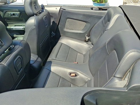 Used 2015 Ford Mustang Premium image 10
