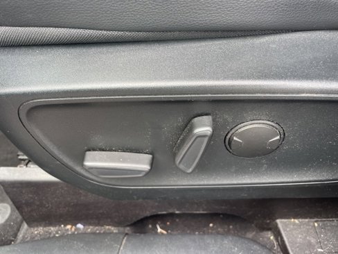 Certified 2020 Ford Escape SEL image 21