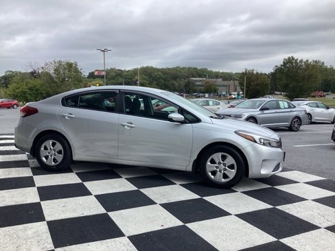 Used 2018 Kia Forte LX w/ LX Popular Package image 6
