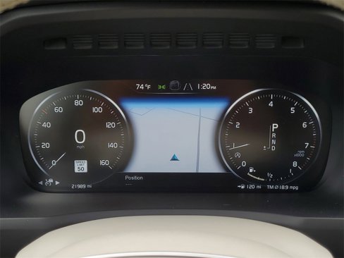 Used 2022 Volvo XC90 T6 Momentum image 14