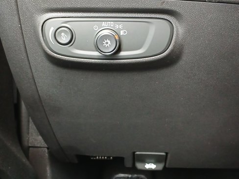 Used 2024 Chevrolet Equinox LT image 18
