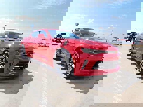 Used 2018 Chevrolet Camaro LT w/ RS Package image 7