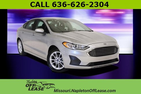 Used 2020 Ford Fusion SE image 1