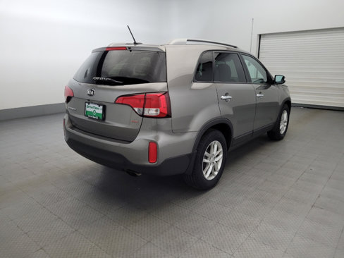 Used 2015 Kia Sorento LX image 9