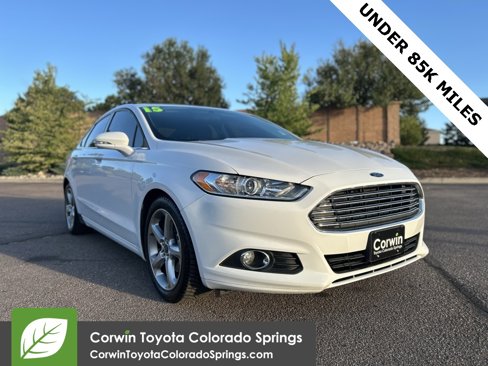 Used 2015 Ford Fusion SE image 1