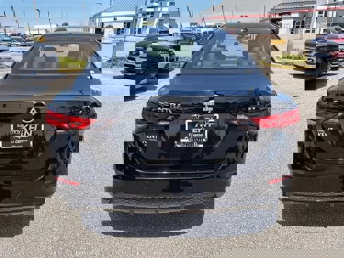 Used 2024 Nissan Sentra SV image 6