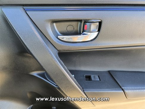 Used 2018 Toyota Corolla L image 18