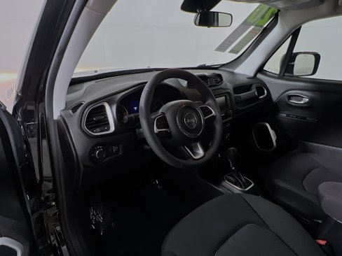 Used 2020 Jeep Renegade Sport image 30