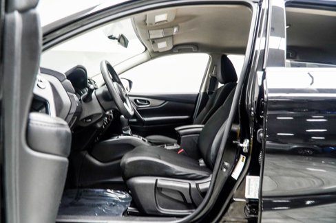 Used 2018 Nissan Rogue Sport S w/ S Appearance Package image 29