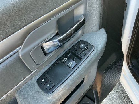 Used 2013 RAM 1500 Express image 11