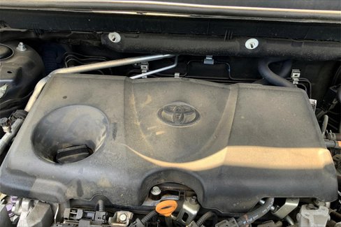 Used 2021 Toyota RAV4 LE image 32