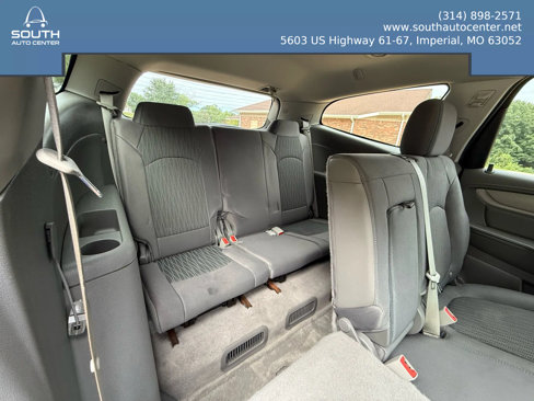 Used 2016 Chevrolet Traverse LT image 17