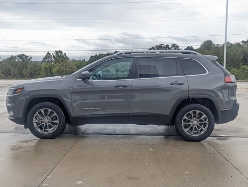 Used 2019 Jeep Cherokee Latitude Plus w/ Cold Weather Group image 9