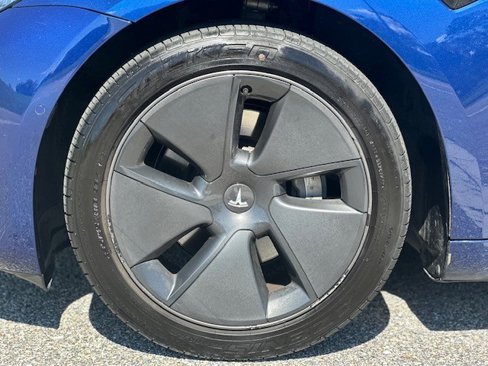 Used 2021 Tesla Model 3 Standard Range Plus image 8